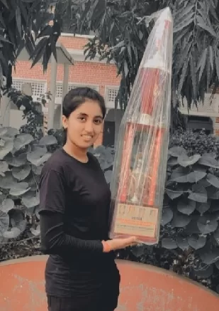 हापुड़ की बेटी अहाना त्यागी का उत्तर प्रदेश खो खो टीम में हुआ चयन, जनपद का नाम किया रोशन, लोगों ने दी बंधाईयां
