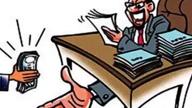 भूलेख अनुभाग में कार्यरत सेवानिवृत्त कर्मचारी द्वारा रिश्वत लेने का वीडियो वायरल