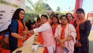 शिक्षिका परिवार, समाज व देश के विकास में अपनी महत्वपूर्ण भूमिका निभाती है -सुलोचना मौर्य, निपुण भारत के निर्माण में महिला शिक्षक की महती भूमिका पर संगोष्ठी आयोजित