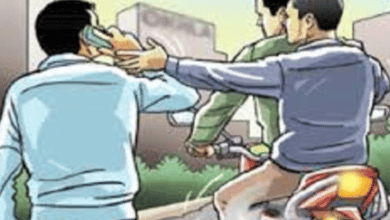 कॉलेज के बाहर एबीवीपी कार्यकर्ता से झपटे मोबाइल और दस हजार रुपये