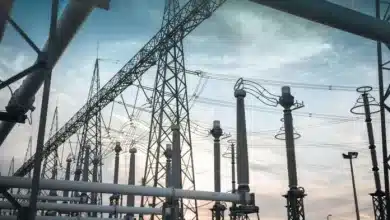 मुकदमा वापस लेने की मांग को लेकर संविदाकर्मियों ने ऊर्जा निगम के जेई के खिलाफ दिया धरना