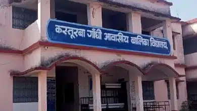 पॉक्सो एक्ट, बाल विवाह, साइबर हेल्प की छात्राओं को दी गई जानकारी