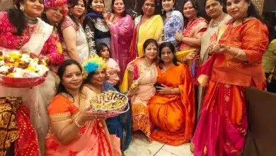 वैश्य सेवा समिति की महिलाओं ने मनाया होली पर्व, अग्रवाल महासभा के प्रत्याशियों को दिया समर्थन