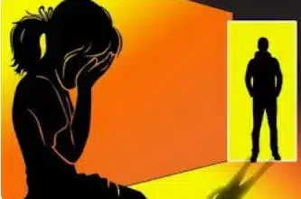 नौकरी का झांसा देकर युवती से किया दुष्कर्म