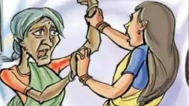 सम्पत्ति हड़पने के उद्देश्य से बहू ने किया कुकर के ढक्कन से सास के सिर पर वार