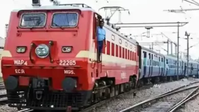 रेलवे पुल निर्माण के कारण कुछ ट्रेनें रहीं बंद, अधिकतर ट्रेनें हुई लेट