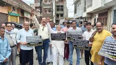 व्यापारी सुरक्षा फोरम संस्थान ने हिंदुओं पर हो रहे अत्याचारों के विरोध में निकाली रैली, सरकार हिंदुओं की सुरक्षा करें- अरूण गर्ग ,सचिन जिंदल